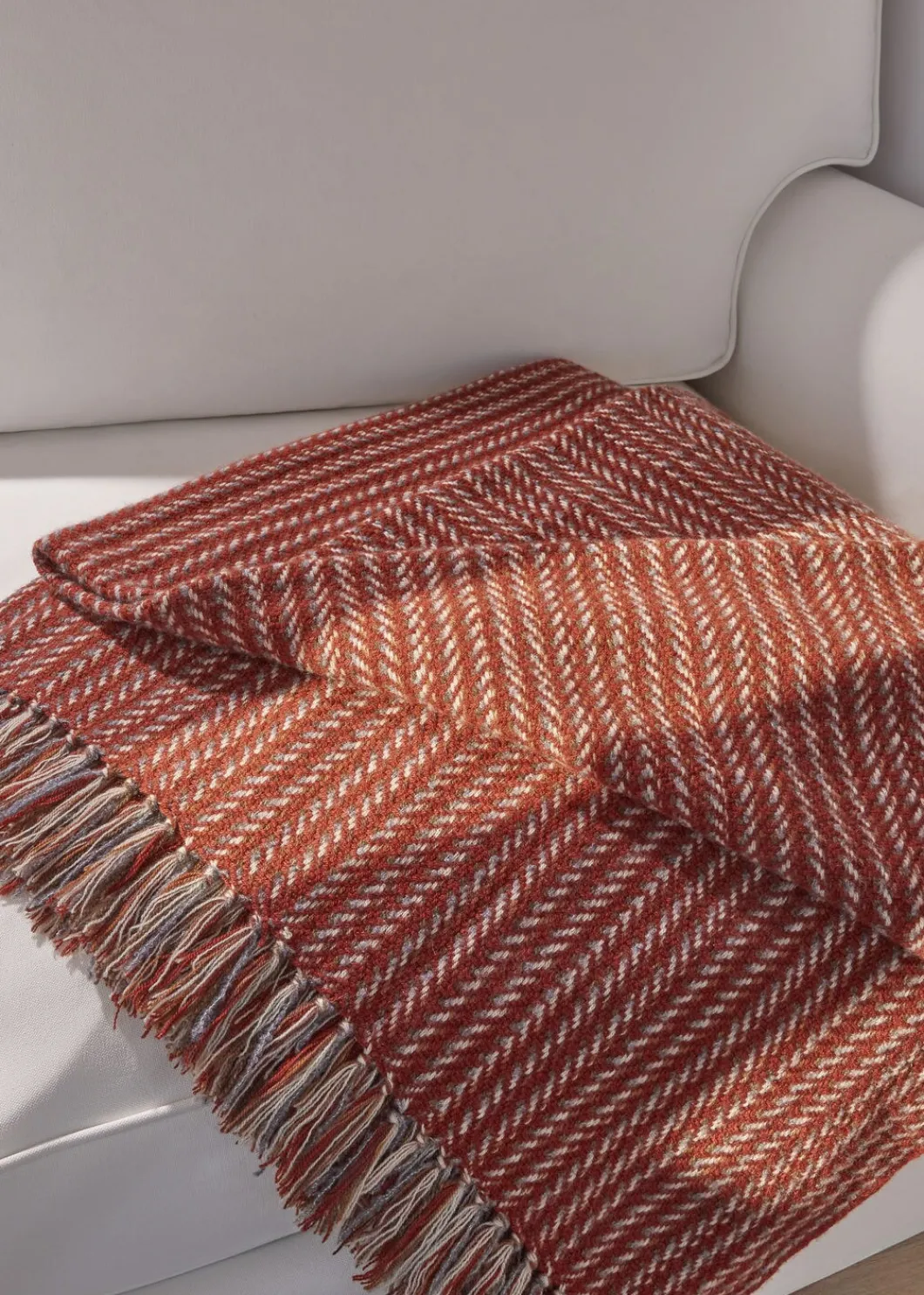 Clearance Queens Blanket Blankets